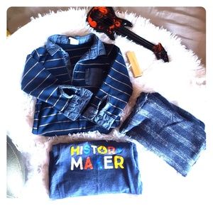 Pack of 3 navy long sleeve onsies. 12-18 months